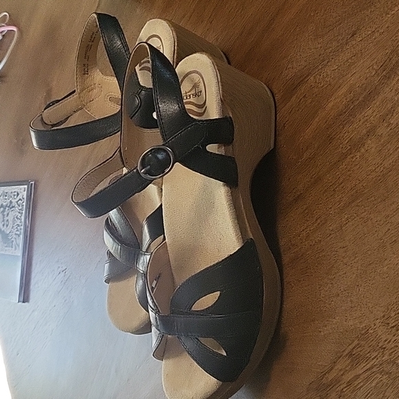 Dansko velcro strap heels - Picture 6 of 6